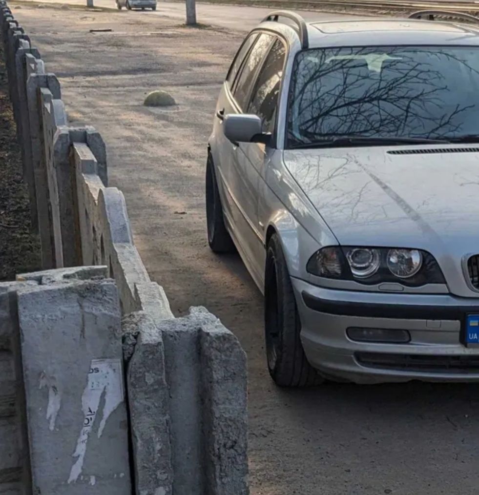 BMW e46 320D тройка туринг универсал