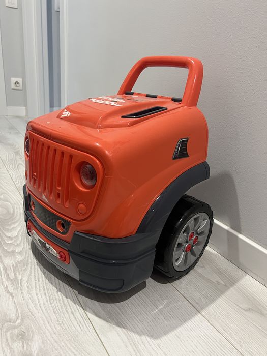 Іграшка машина (гра в механіка)