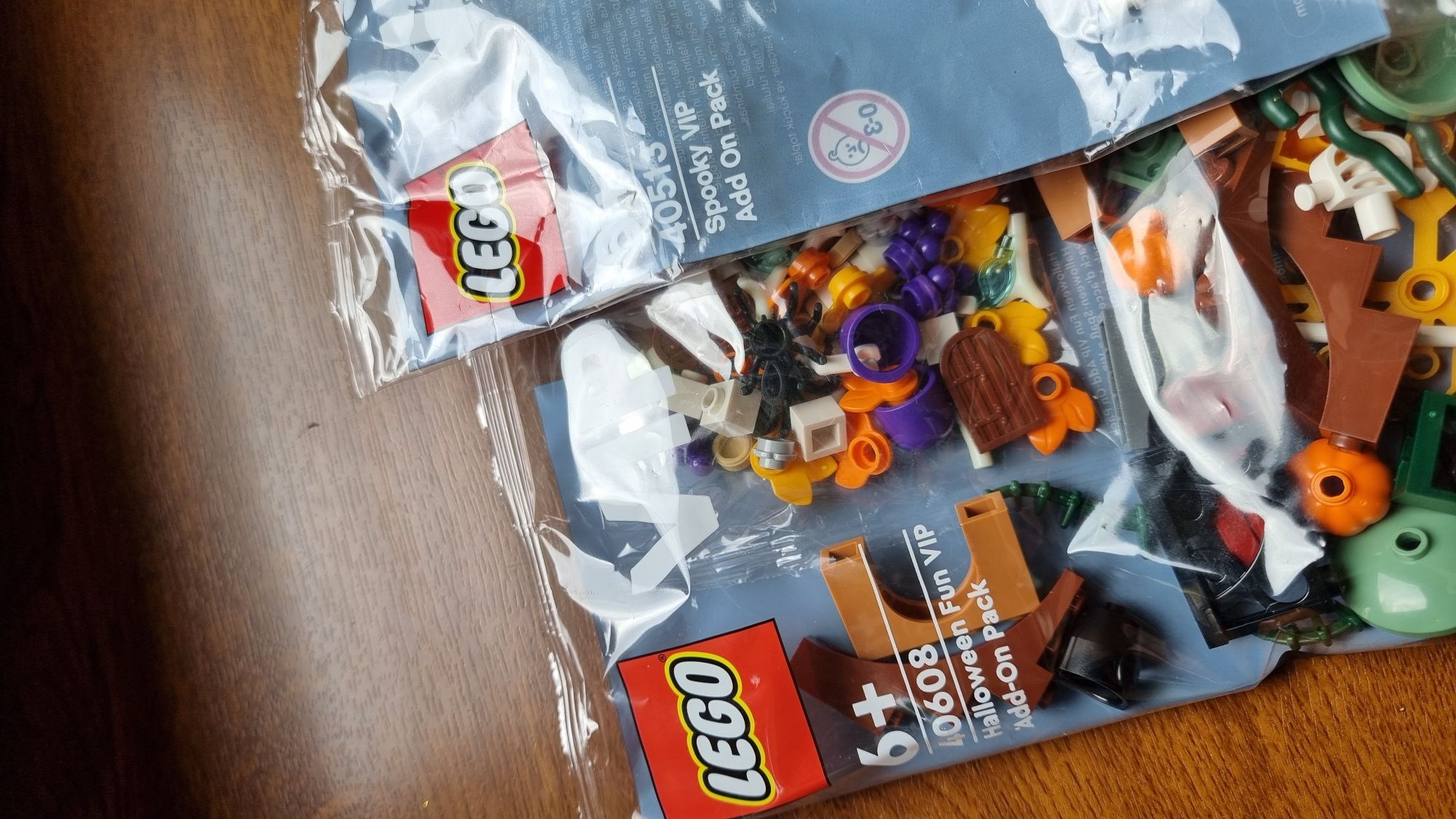 Lego 40608 plus lego 40513 Halloween