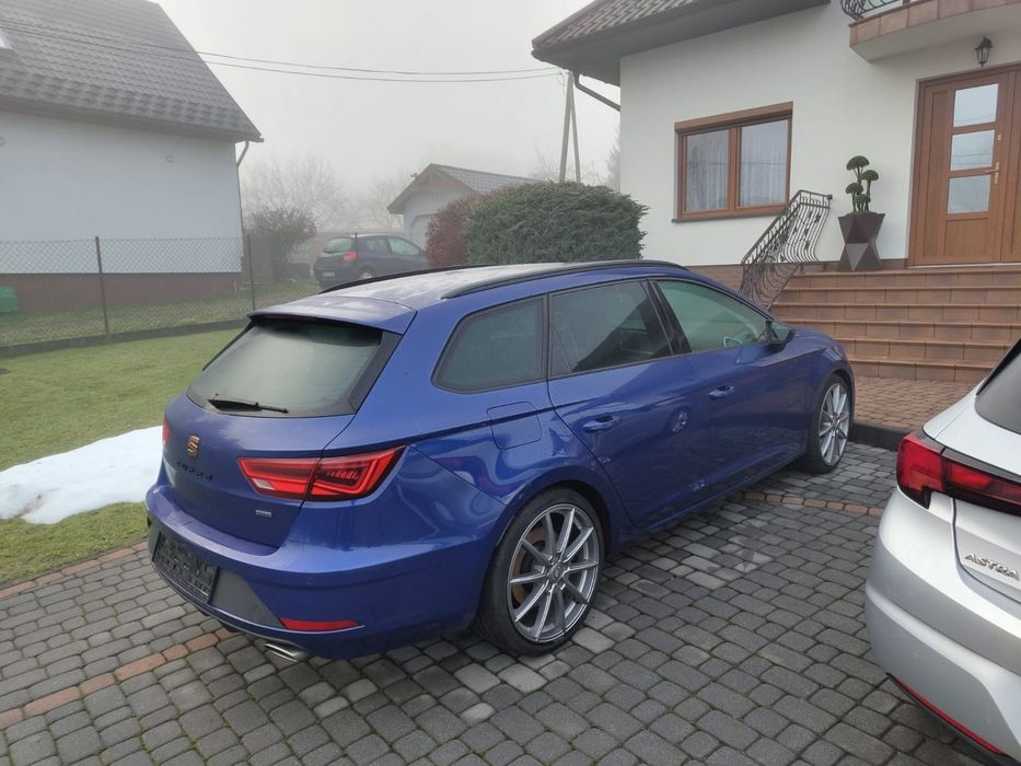 Seat Leon LEON CUPRA*2.0-300km*4-drive*129tys km*LED