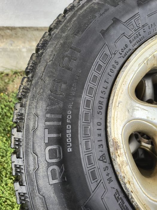 Зимова резина з дисками 31/10.5R15 Nokian rotiva AT