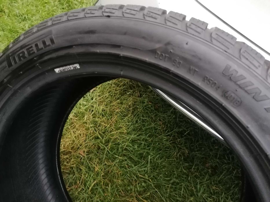 Opony  Pirelli  205/50 R17