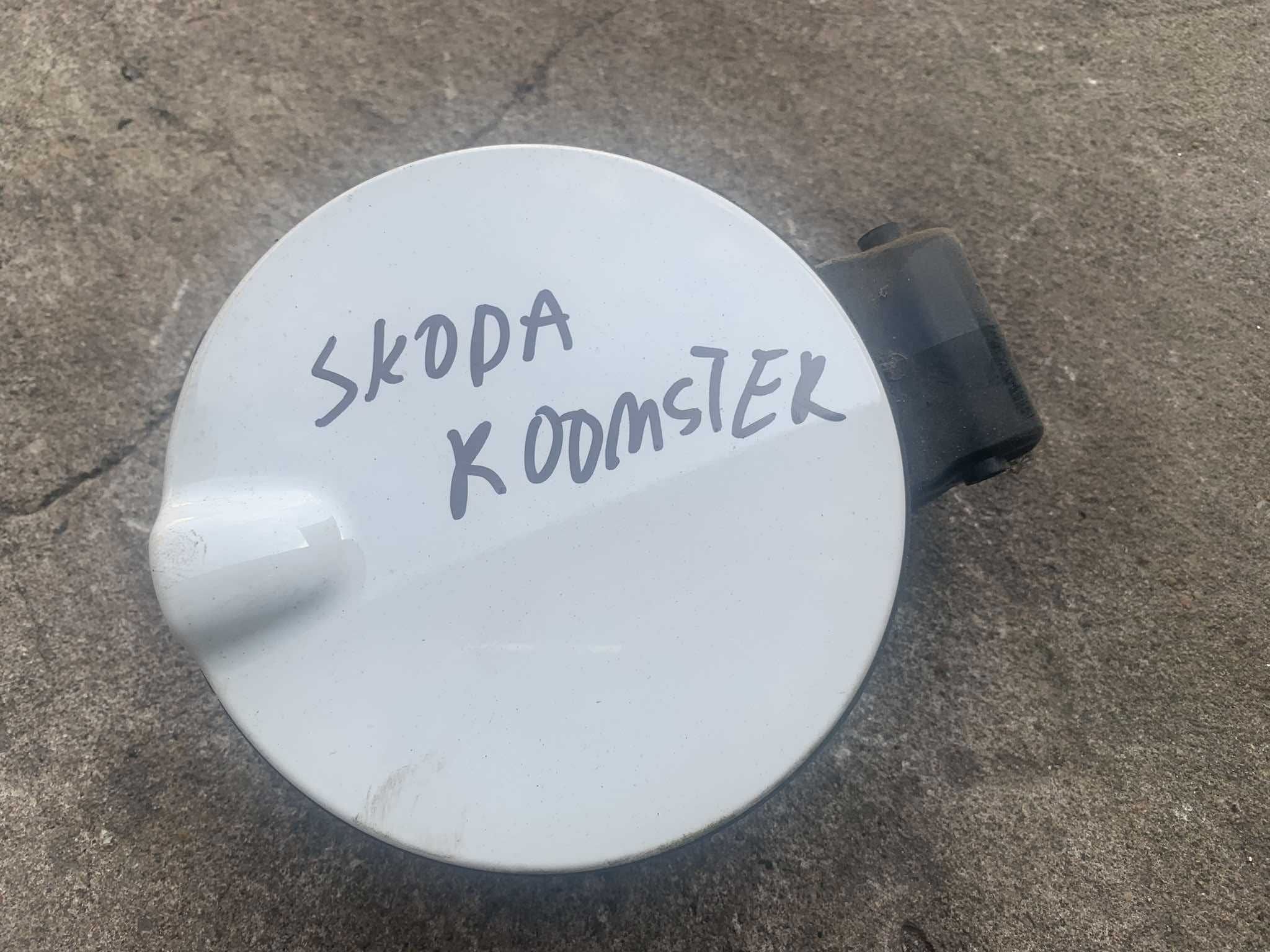 klapka wlewu paliwa skoda roomster praktik 1026