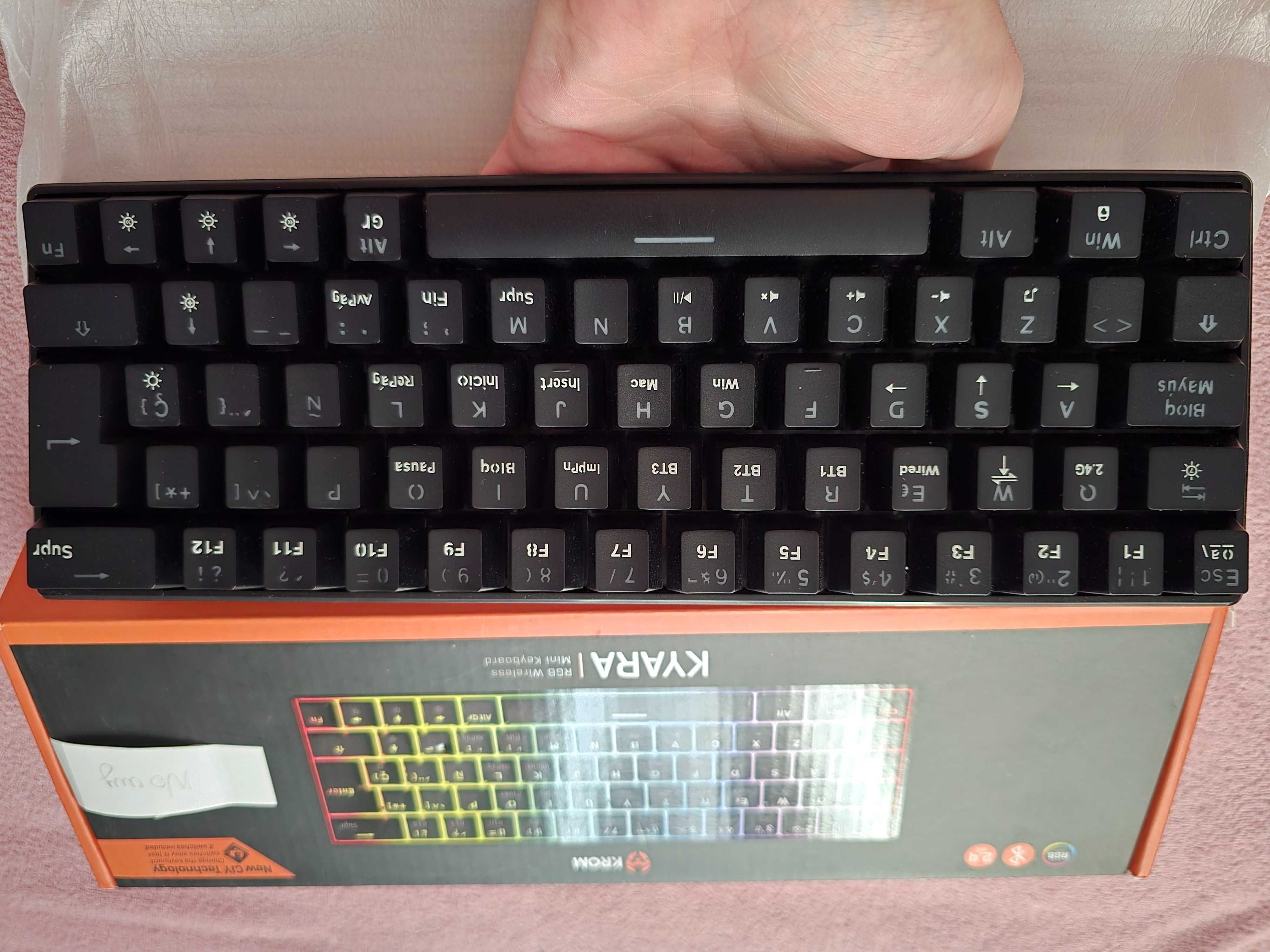 KROM KYARA - RGB Mechanical Gaming Keyboard, Bluetooth 5.0, 2.4 GHz