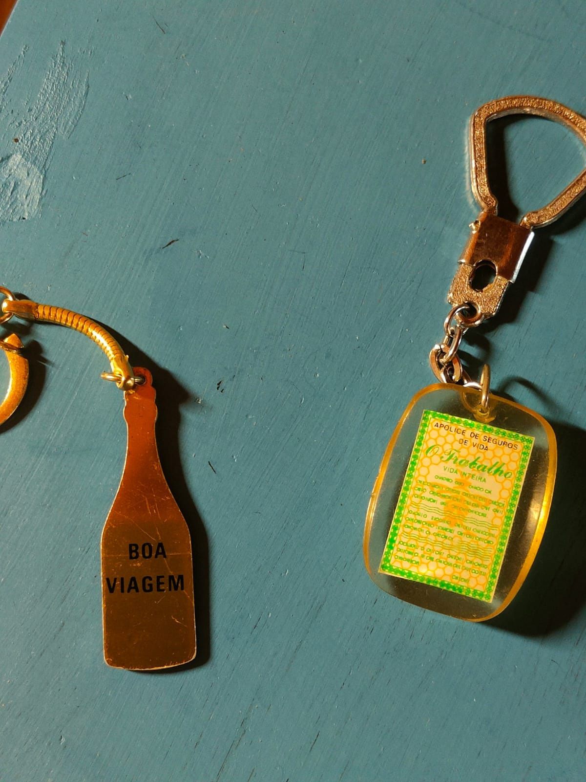 2 Porta-chaves Vintage: Raposeira & Abelha