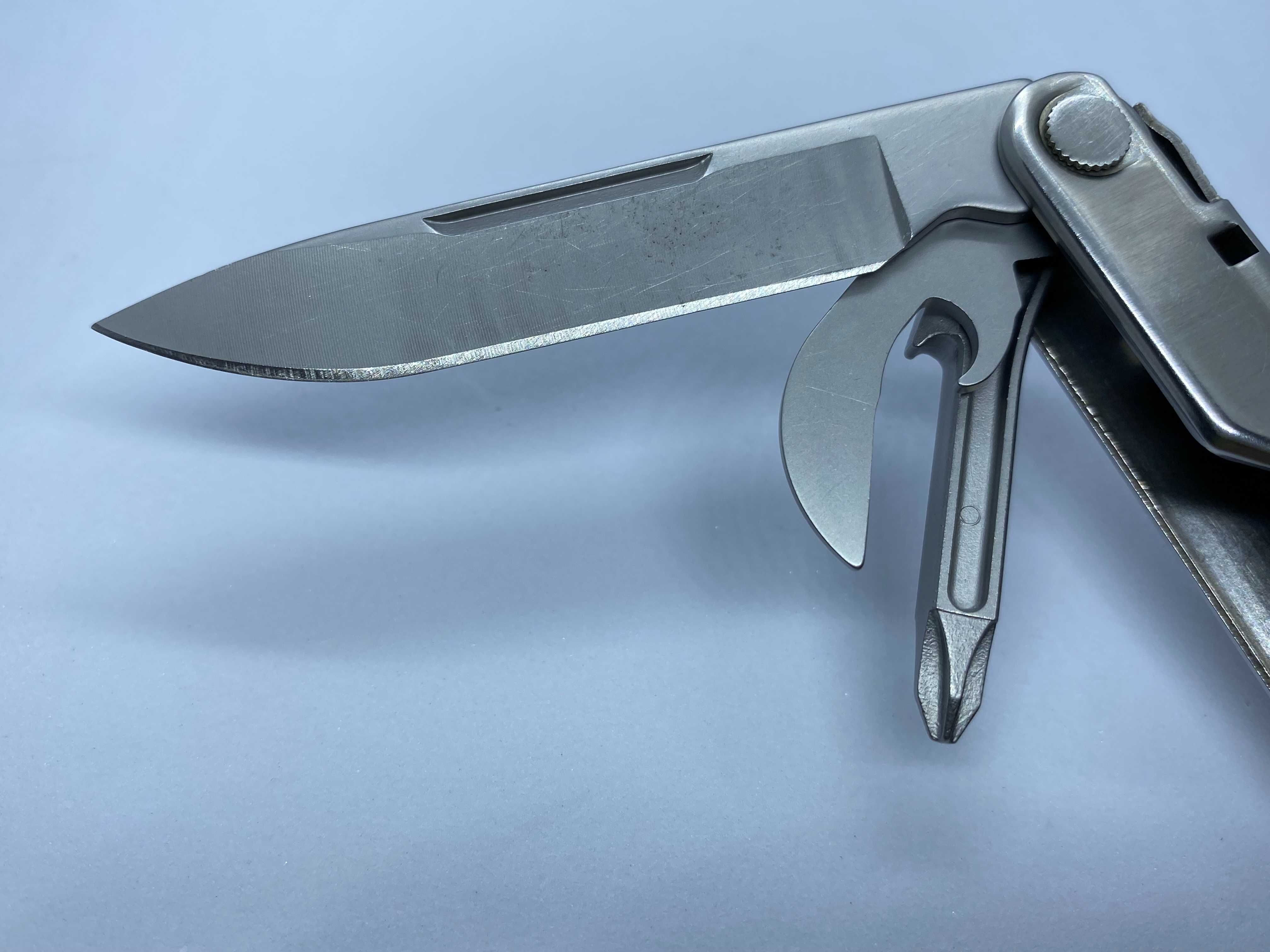 Авто инструмент мультитул Leatherman Bond 832936