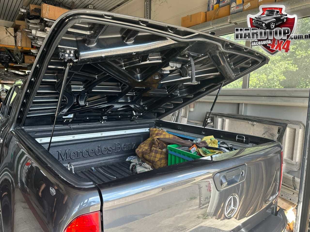 Pokrywa Mercedes X Zabudowa na pakę Nissan Navara NP300