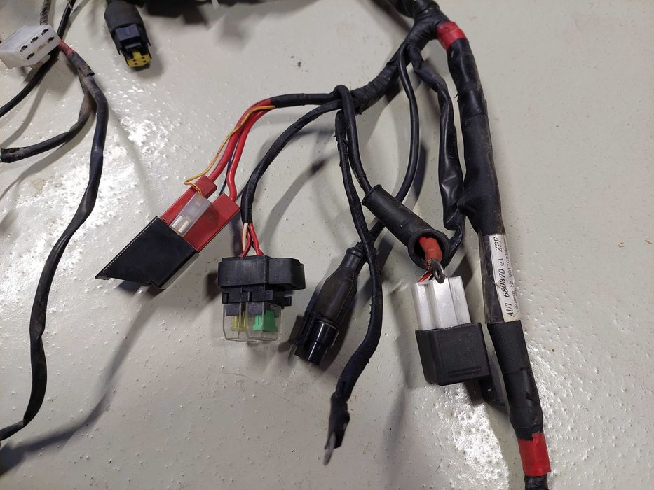 Mondial SMX 125 wiązka elektryczna kable Aprilia Derbi