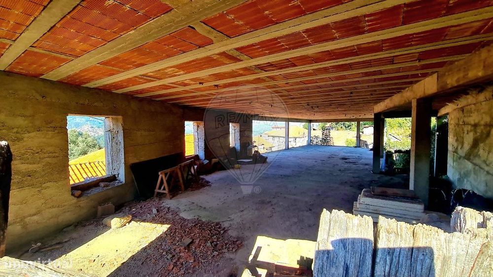 Moradia T0 para venda