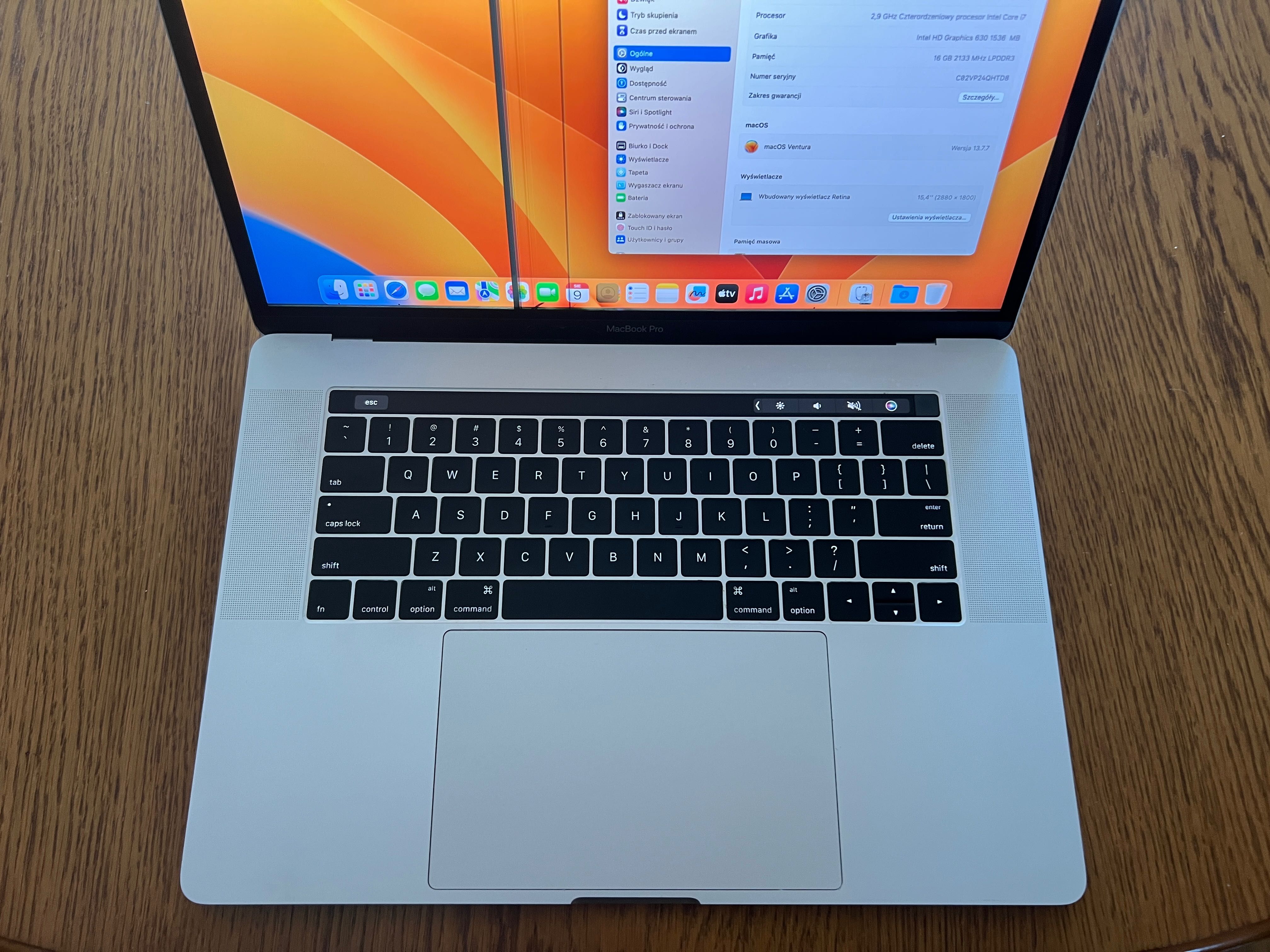 MacBook Pro 15,4" Srebrny 2017r. / 16GB / 512GB / A1707 / wada matrycy