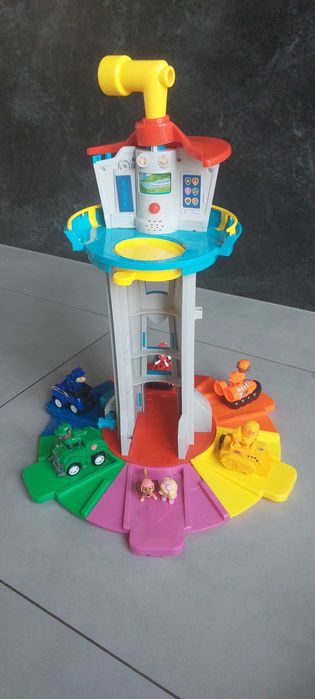 Wieza do obserwacji psi patrol