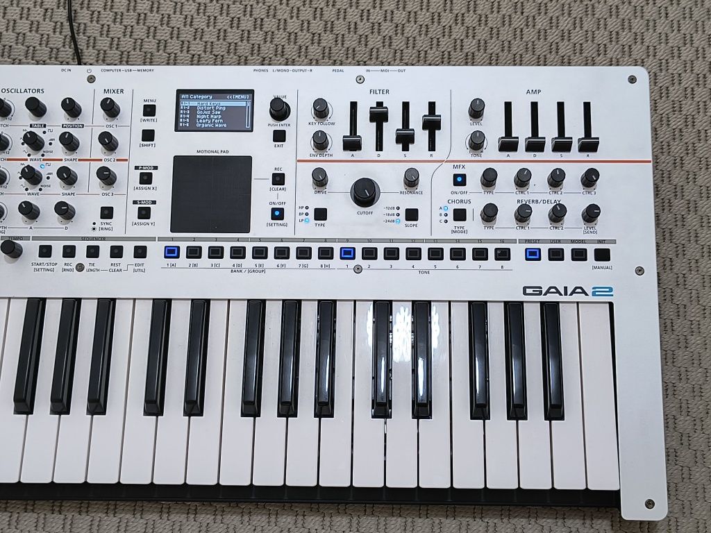 Roland GAIA 2 syntezator jak nowy