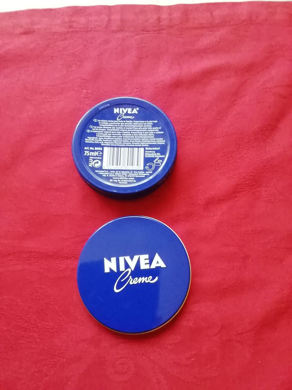 Lata Nivea, vazia