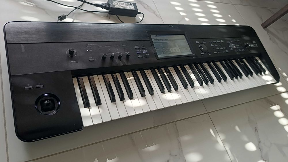 Syntezator Korg KROME 61 + Pokrowiec