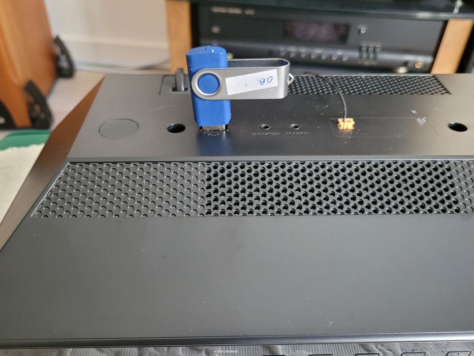Sistema áudio SONY: cd+rádio +usb+Bluetooth