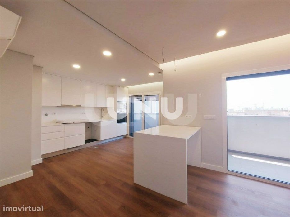 Apartamento T4 - Local de Prestígio e Centralidade na Cidade de Viseu