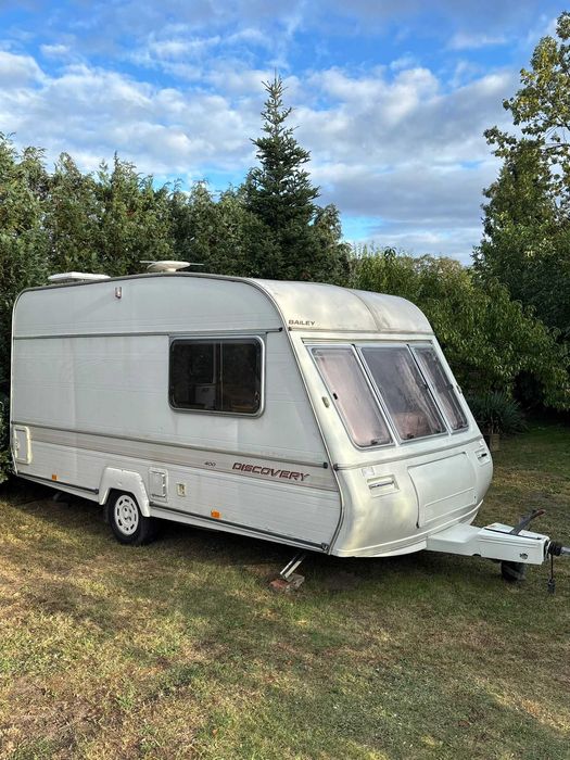 Przyczepa kempingowa Bailey Discovery  lekka, 2-osobowa