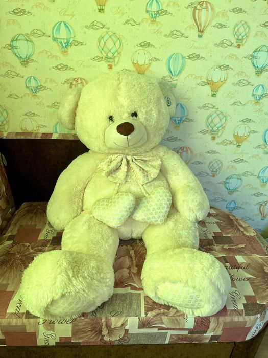 Плюшевий ведмідь