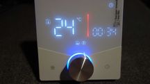 Termostat BHT 009 16A WI-FI ogrzewanie elektryczne. Metalowe pokrętło