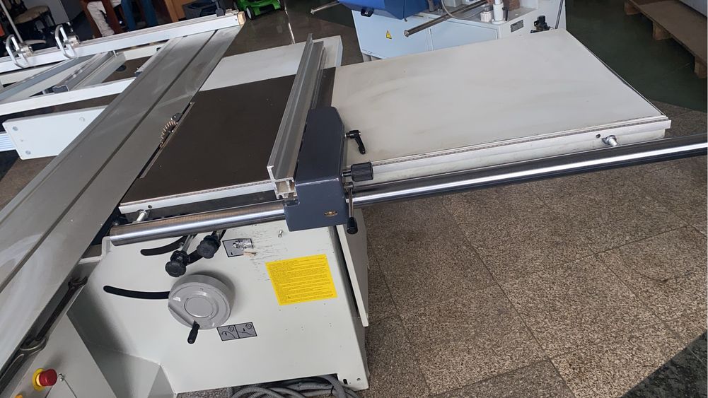 Esquadrejadora woodman SC 315 / 3200 com CE