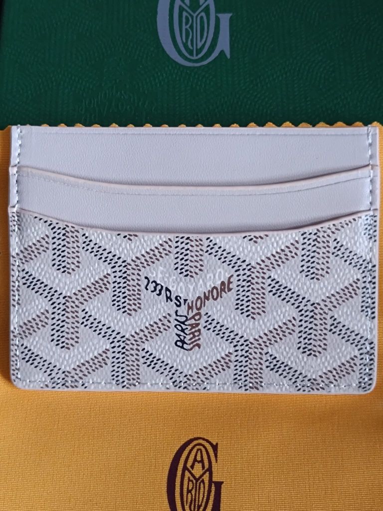 Carteira goyard muito boa