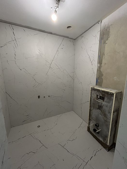 Montaż plytek wielkoformatowych