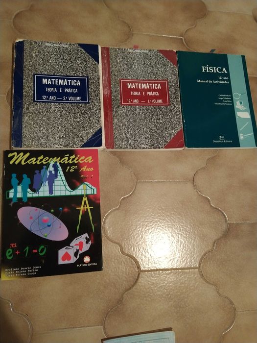 Livros universitários