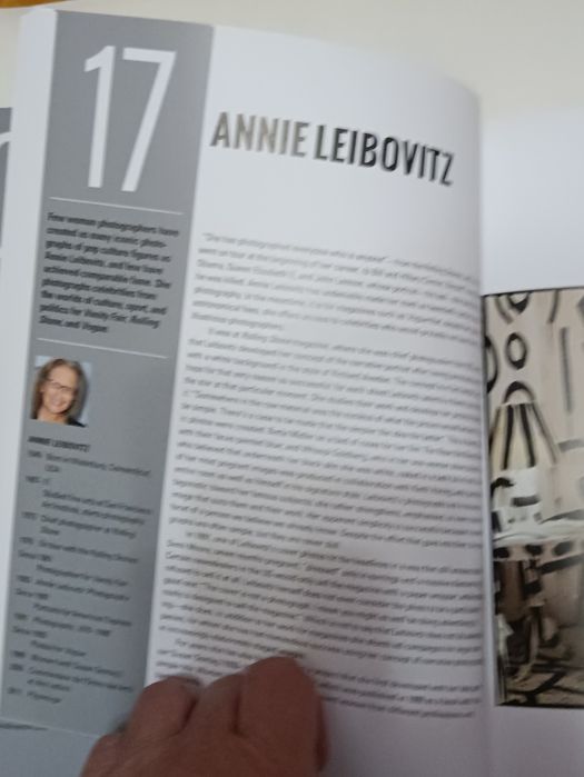 Продам книгу " 50 сучасних фотографів "