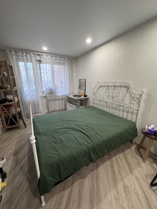 LEIRVIK - IKEA - ліжко - біле - металичне - 160х200