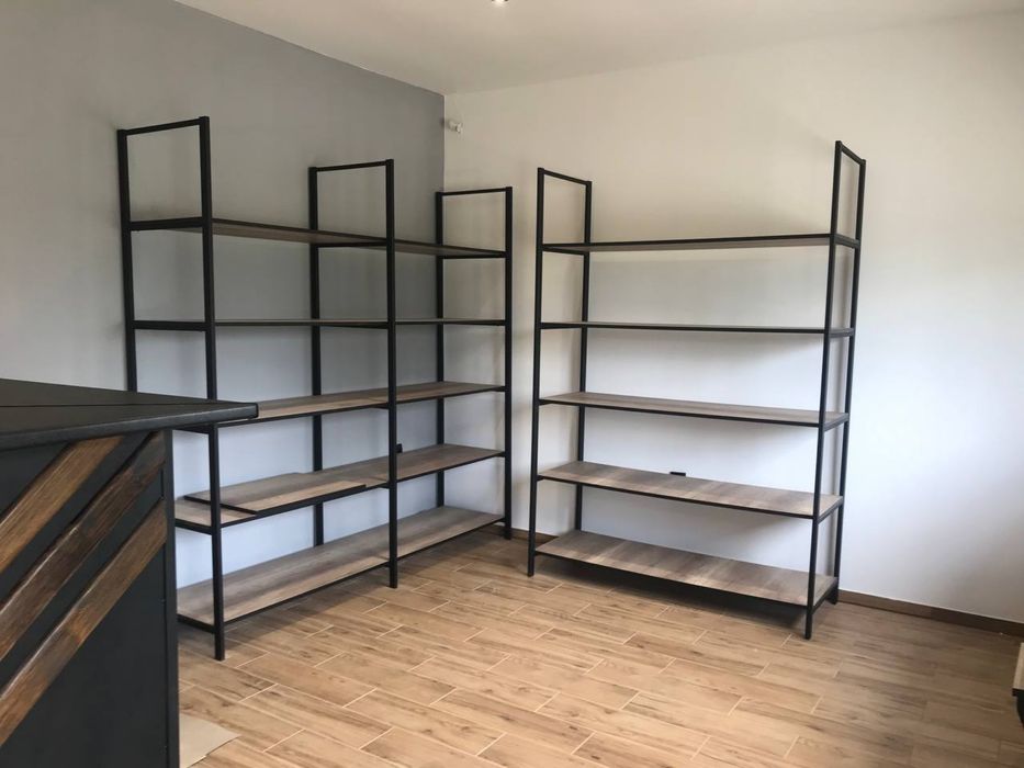 Продам металеві стелажі