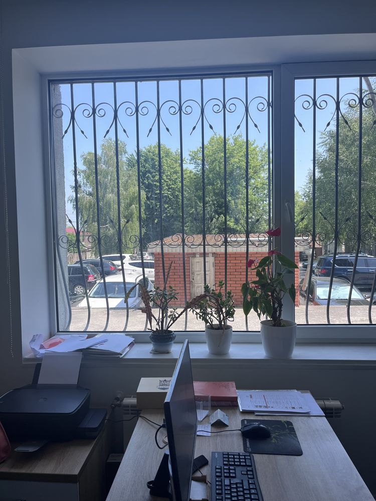 Продається  приміщення під виробництво або склад