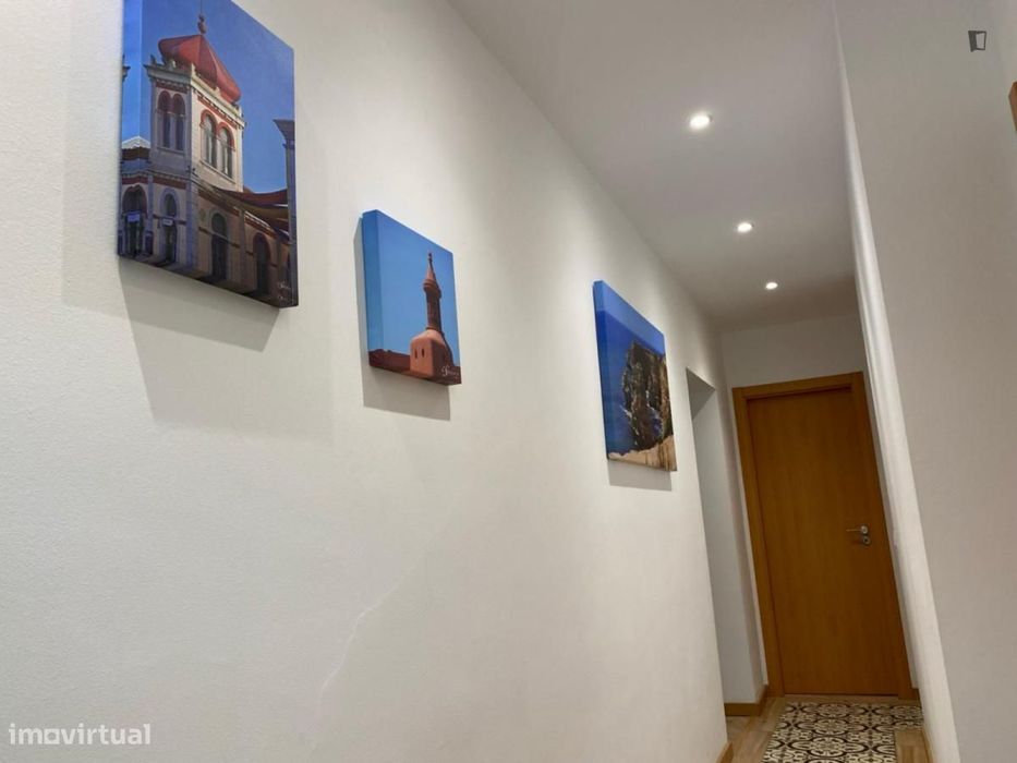 Quarto - localizado em Faro