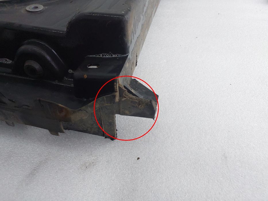 Frente em fibra ou chapa PEUGEOT Partner II