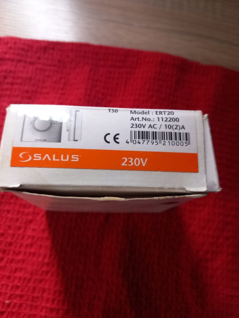 Sprzedam regulatory temperaturySALUS ERT20 230V AC 10A