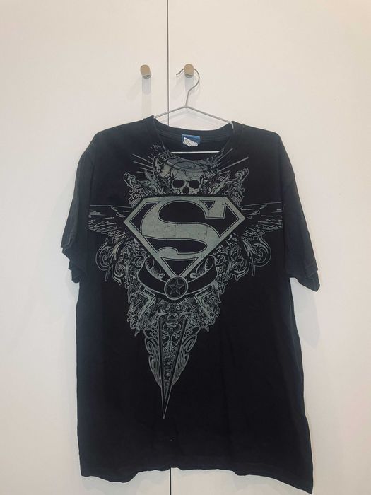 T-shirt Superman com crânio estilizado