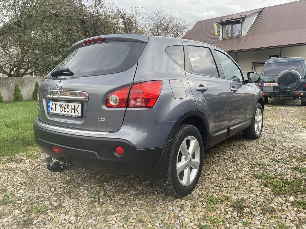 Nissan Qashqai J10 2008 автомат