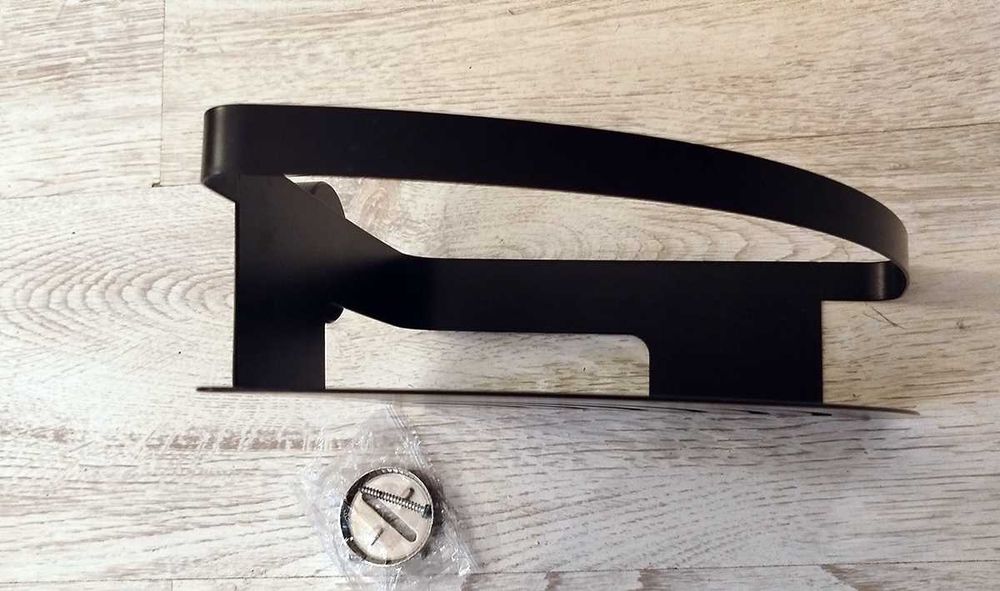Półka łazienkowa narożna metalowa czarna mocowana na śruby 22cm x 8cm