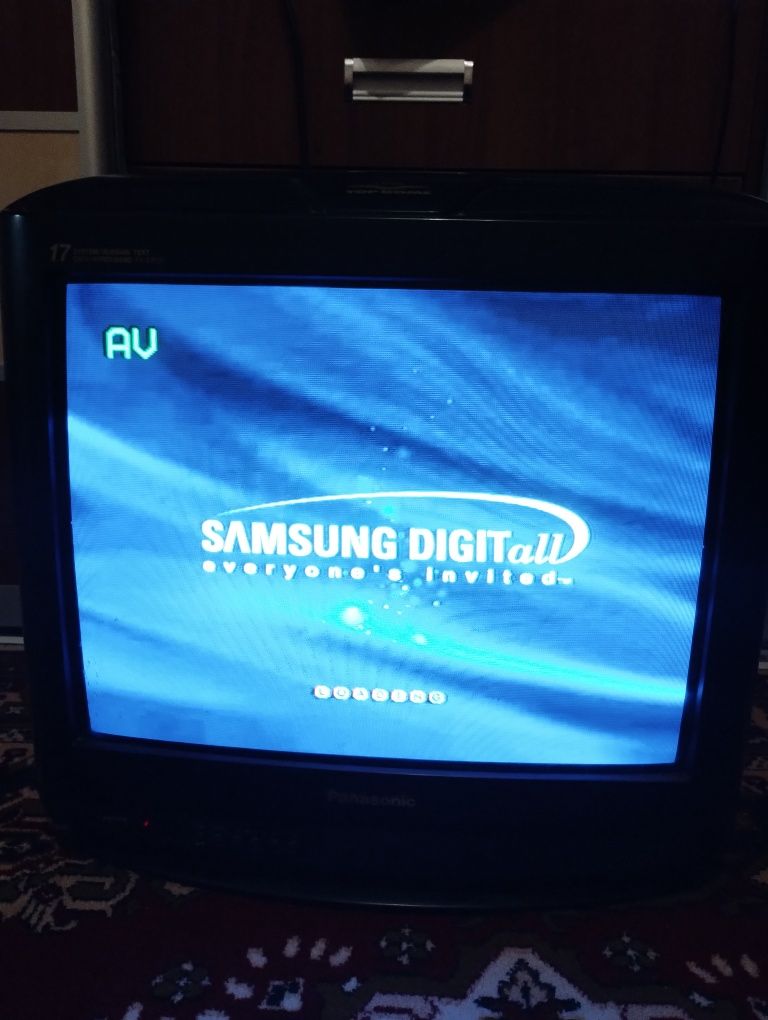 Продам телевізор PANASONIC TX-21F1T