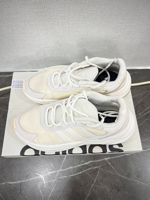 Женские кроссовки Adidas Ozelle