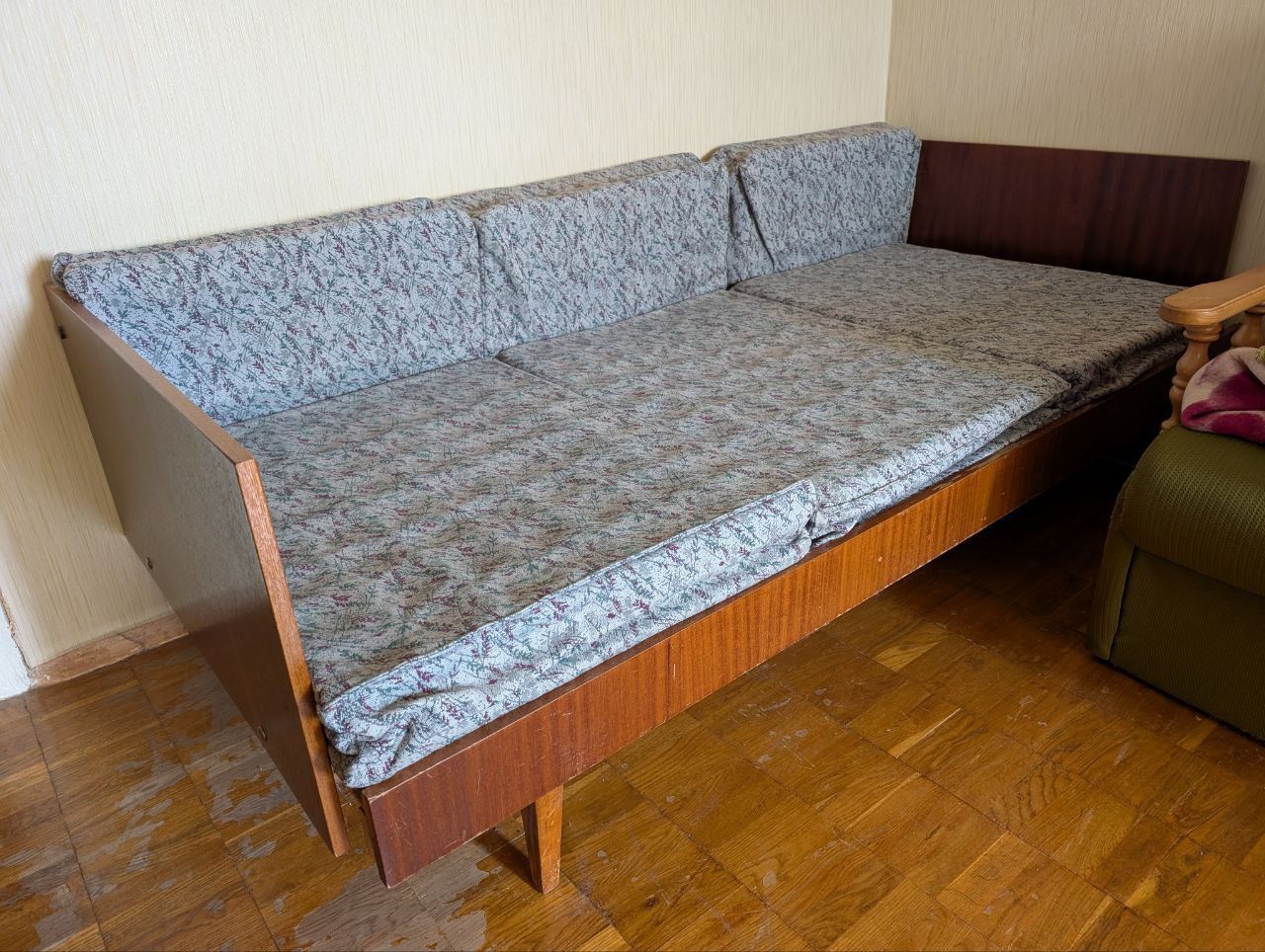 Софа диван мебель