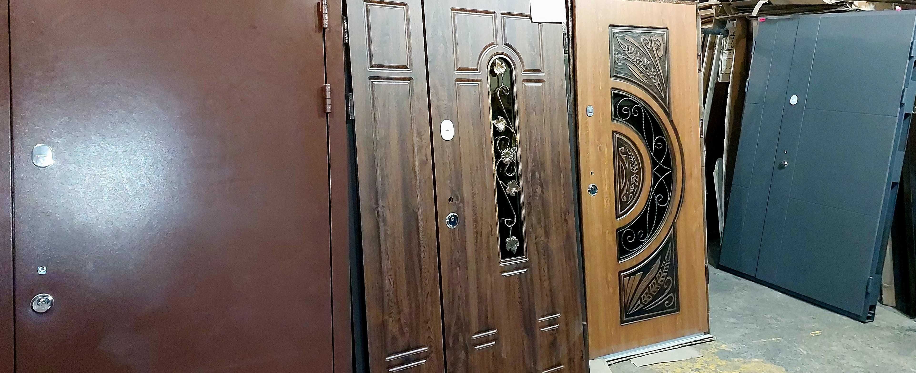 Вхідні двері з склом ковкою вуличні входные двери уличные стекло ковка