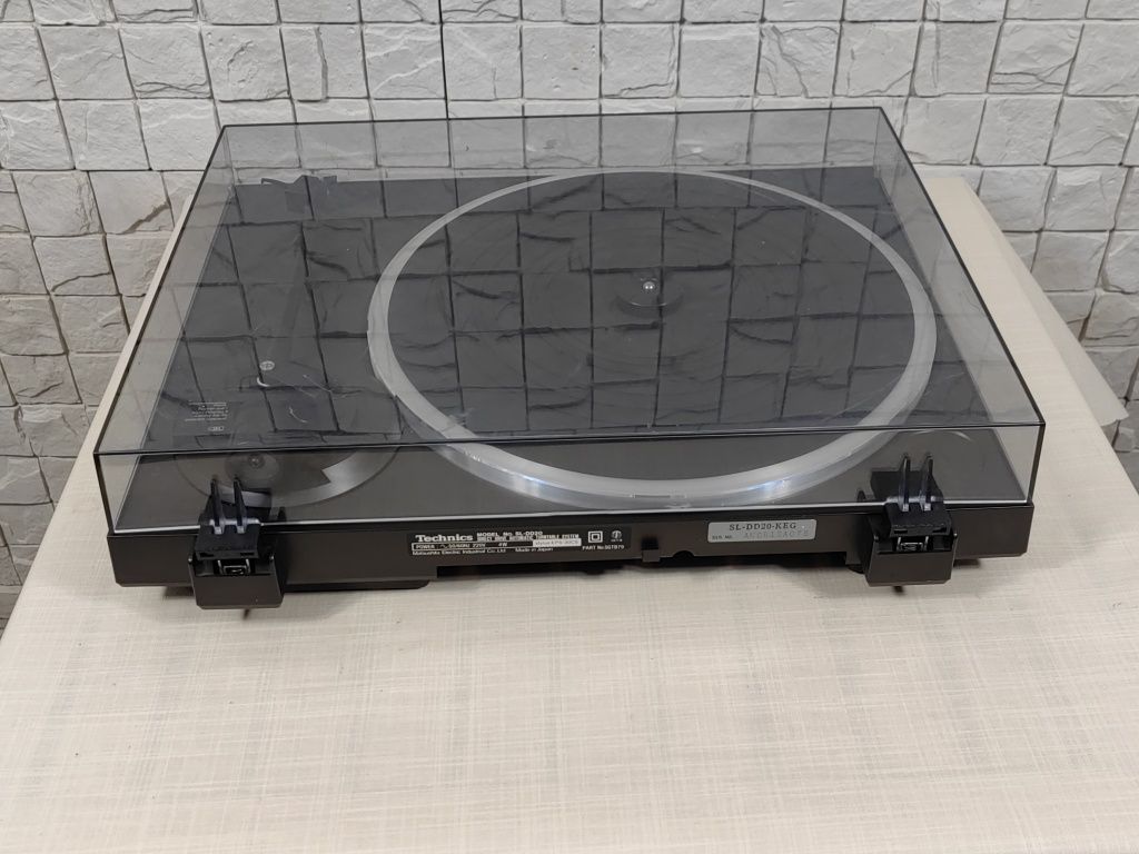 Technics SL-DD20 Wysokiej jakość gramofon z napędem bezpośrednim