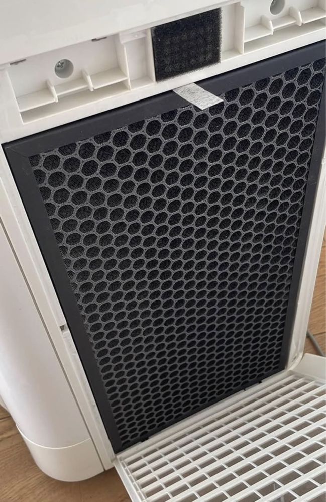 Sharp - oczyszczacz z nawilżaczem KC-D50EU-W