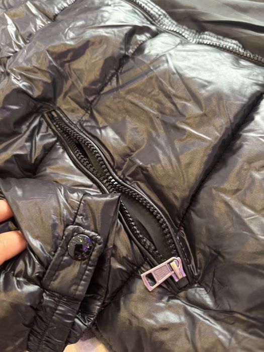 Casaco moncler maya com defeito