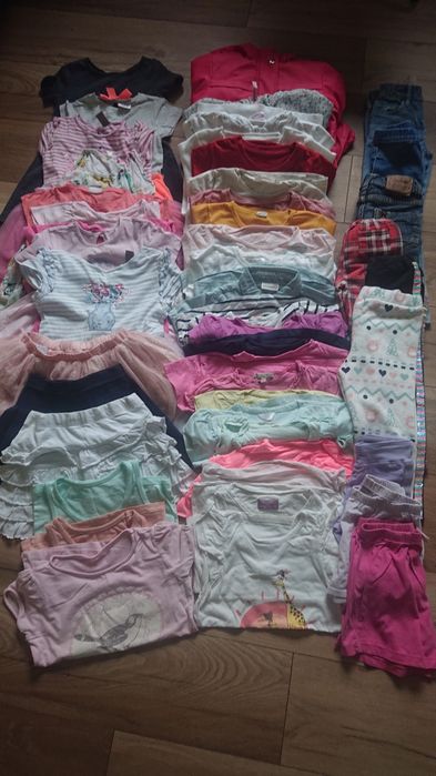 Ubranka dla dziewczynki 110-116