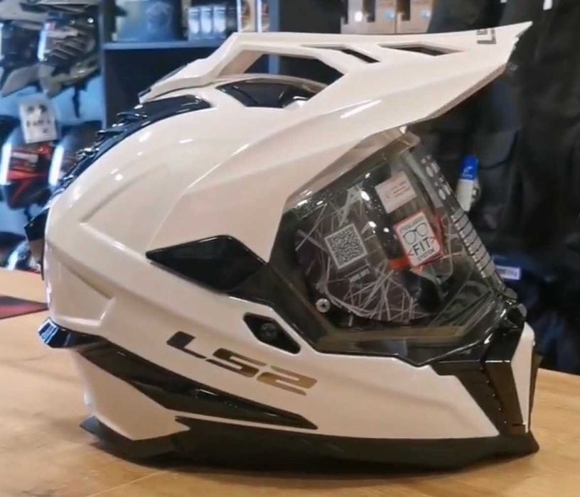Capacete LS2 Explorer Branco. Carbono/Kevlar (NOVO) Desconto. Tam S