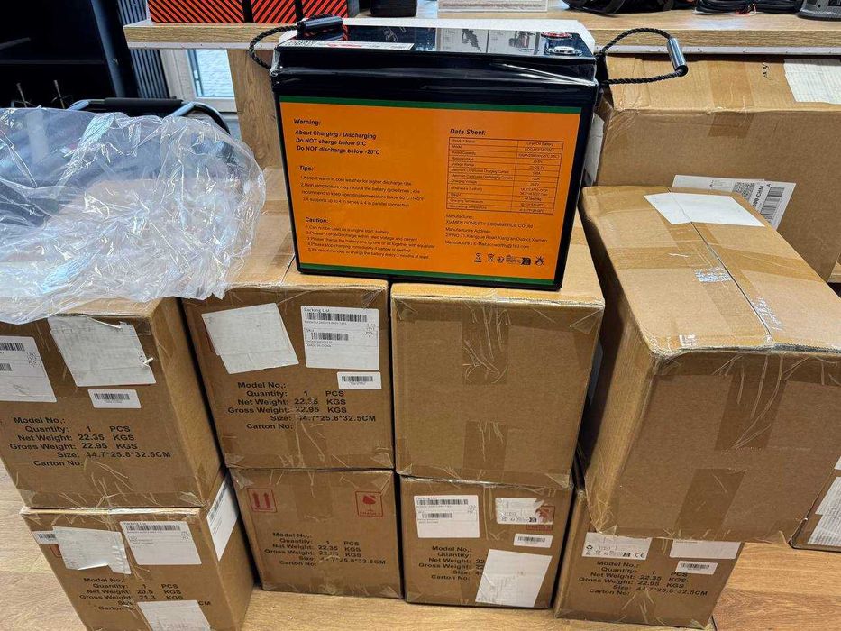 LiFePO4 eco-worthy 24V 100A