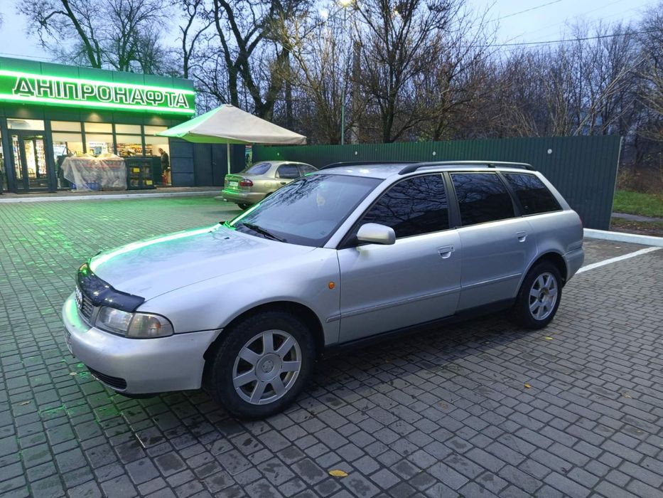 Продам авто Audi a4 универсал