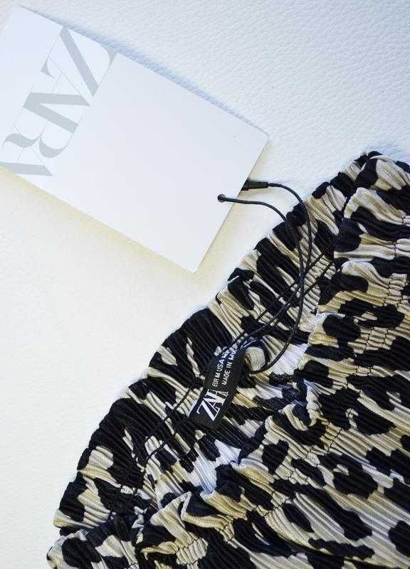 Роскошное платье плиссе в леопардовый принт Zara