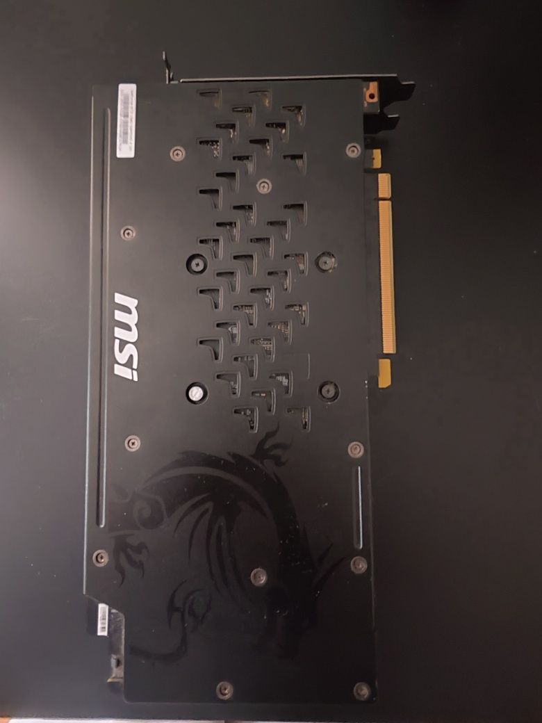 Geforce Placa gráfica MSI GTX 1060 Gaming X
3GB DDR5 
PCI Express X16